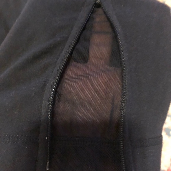Lulu lemon 3/4 length tights with zippers sheer fabric at calf’s - Picture 3 of 3